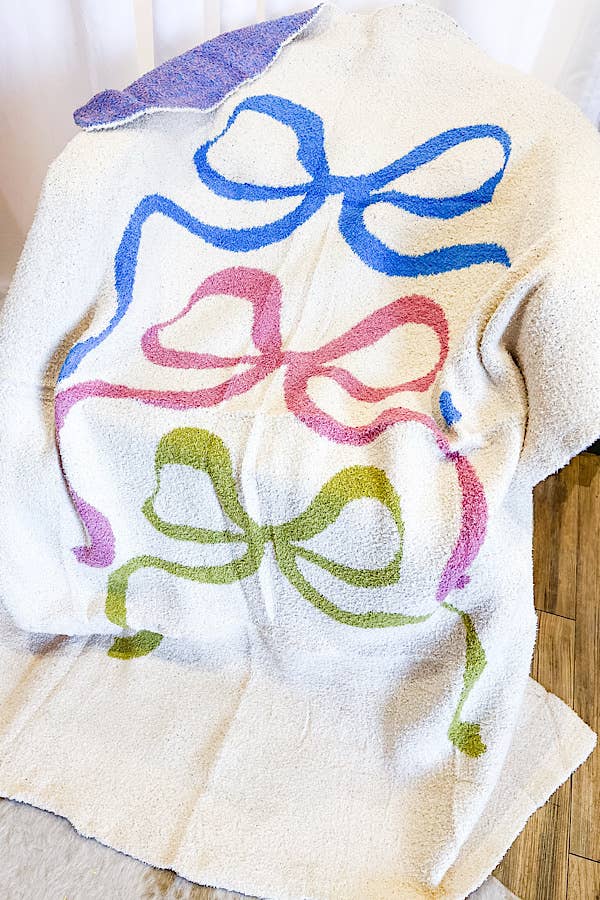 Three Bows Luxury Blanket