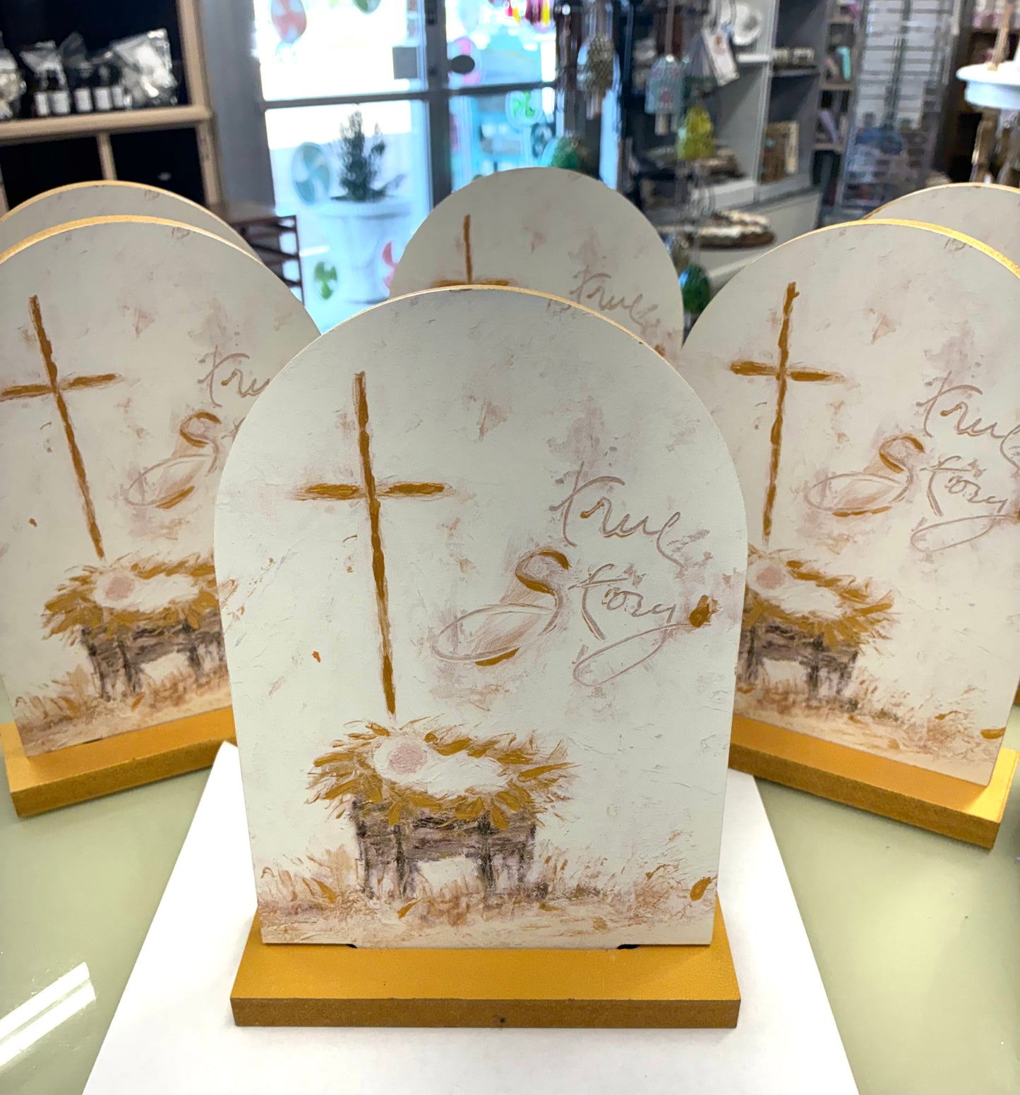 Arched Table Decor True Story Manger
