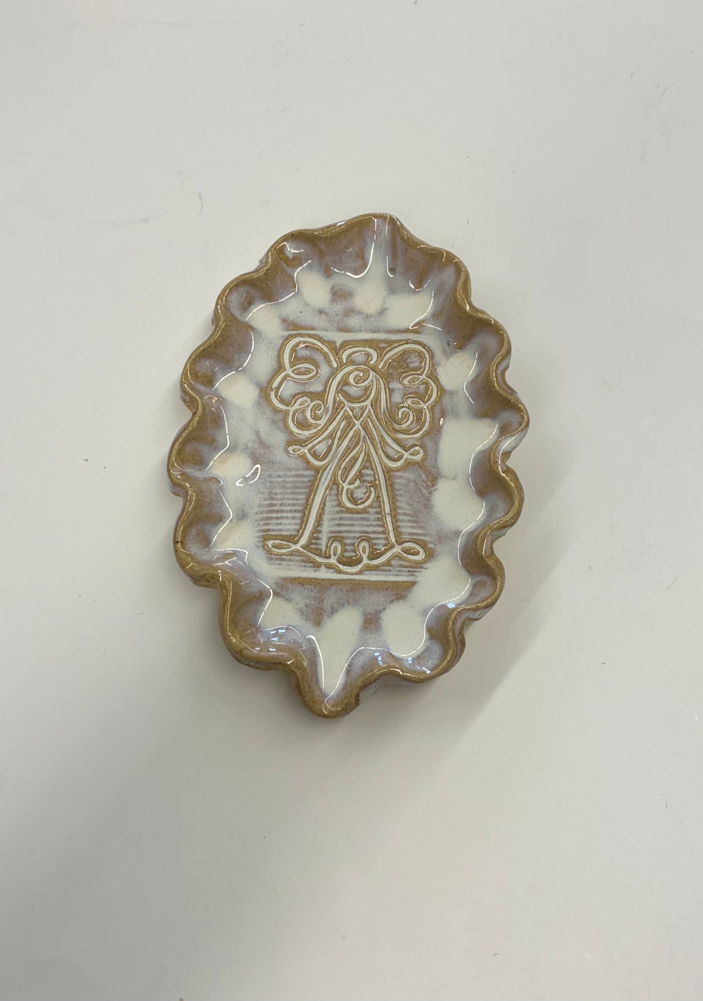 Ruffled Angel Plate Pearl Tab Boren Pottery