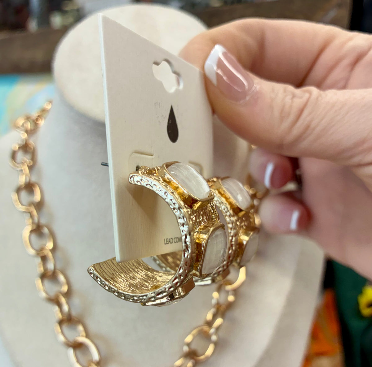 Vintage Style Textured Gold Pearl Like Stones