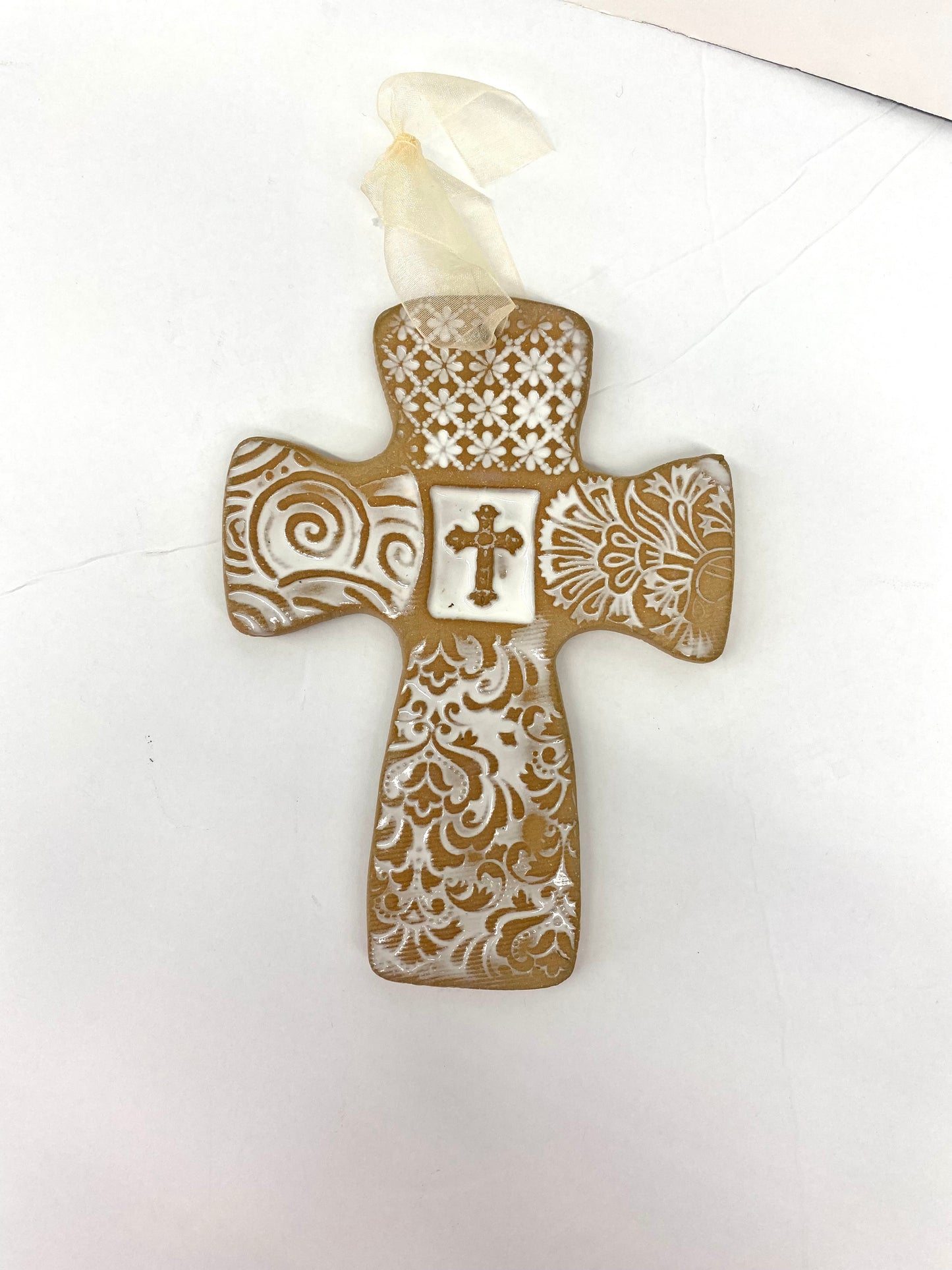 Tab Boren (Large) Textured Cross