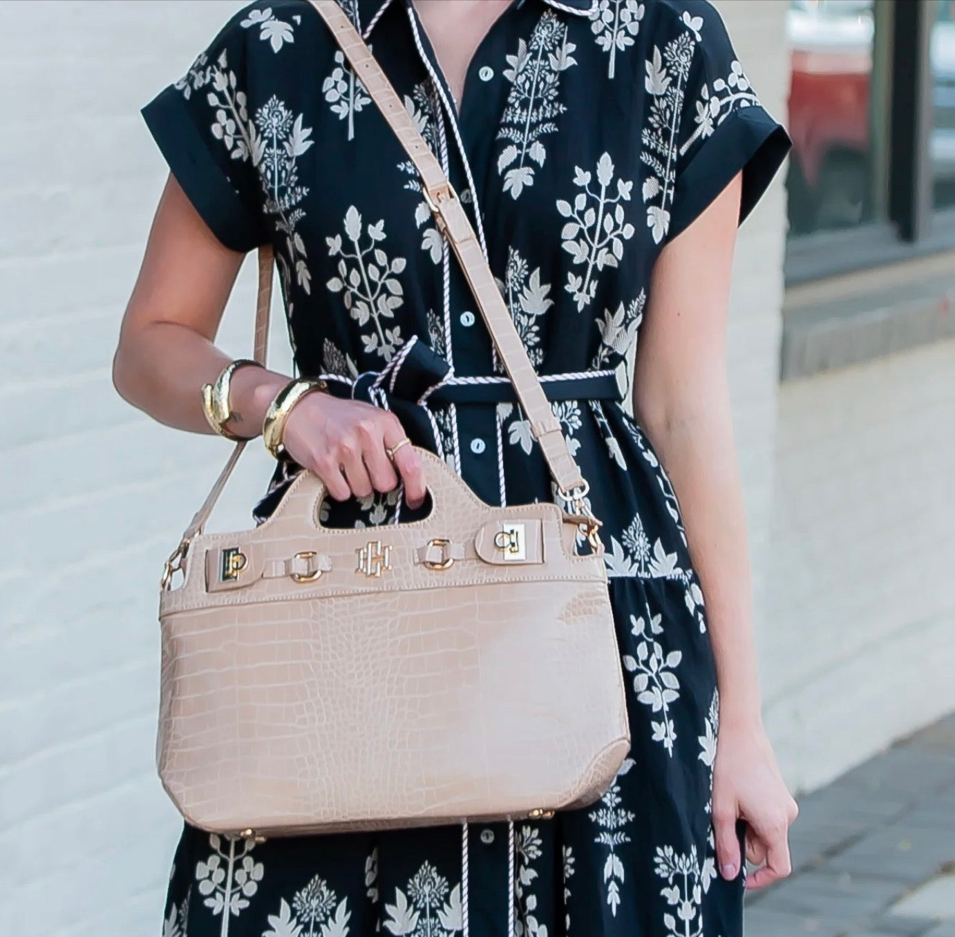 Savannah Handbag Latte EC - Caroline Hill