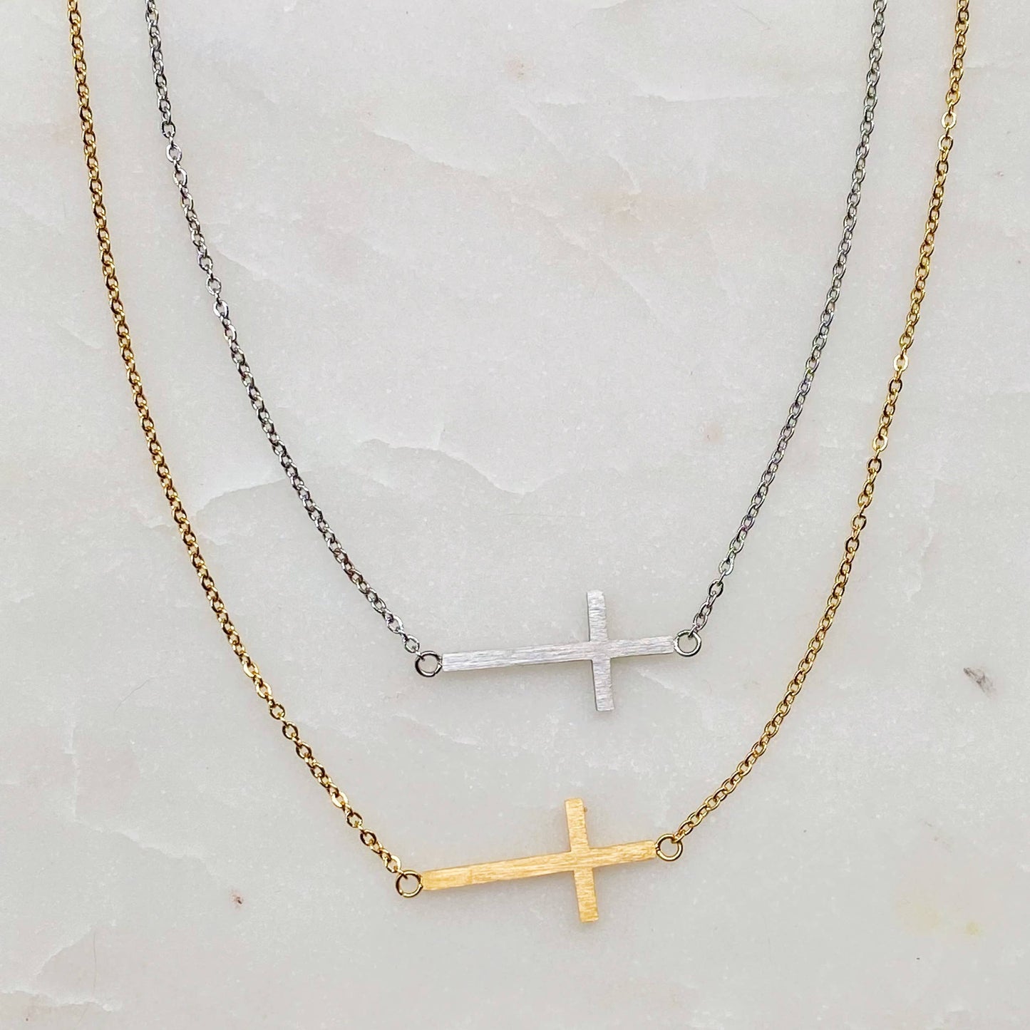 Kayla Cross Necklace: Gold