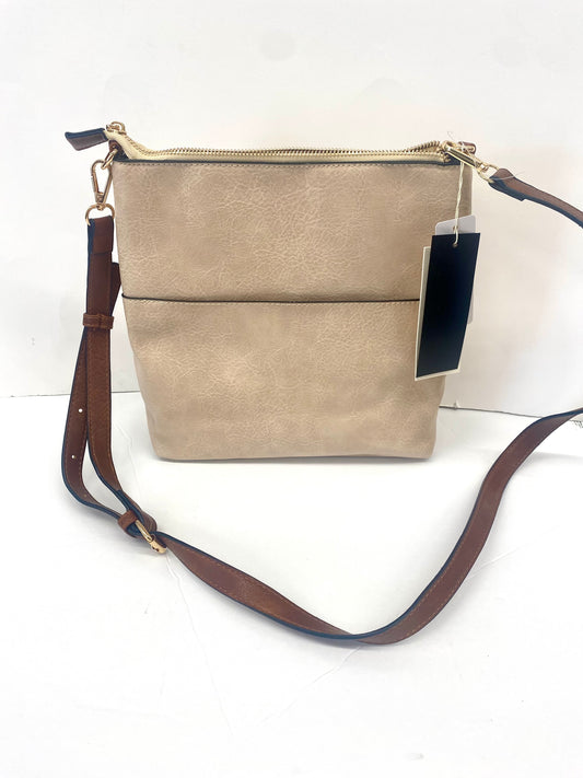 Elina Zipper Front Crossbody Bag / Beige