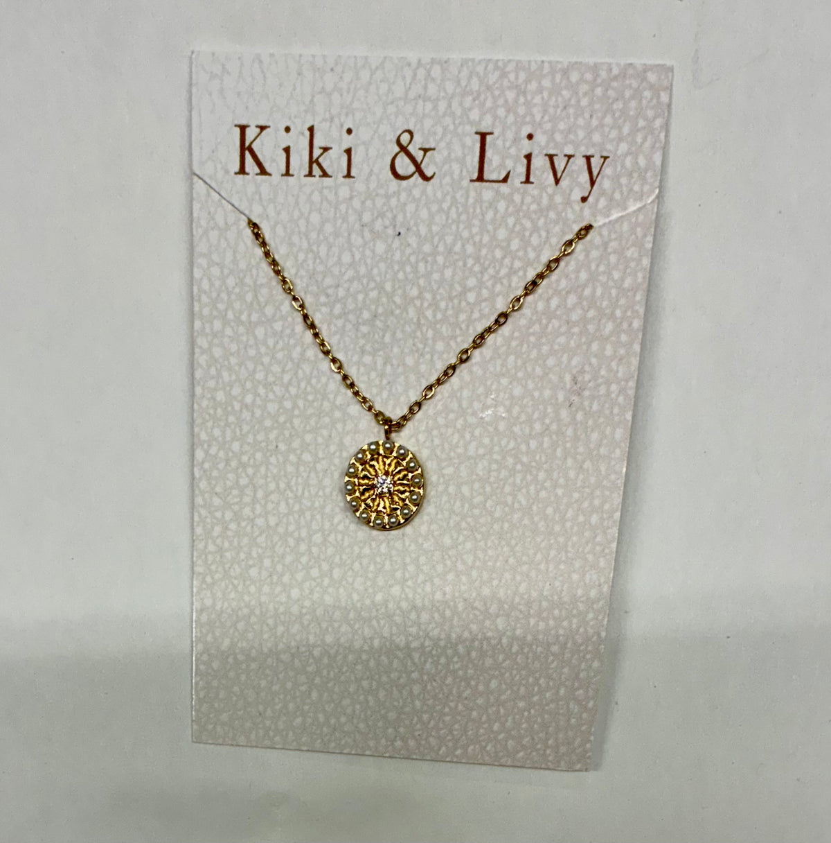 Dainty Pearls Gold Circle with Stone
