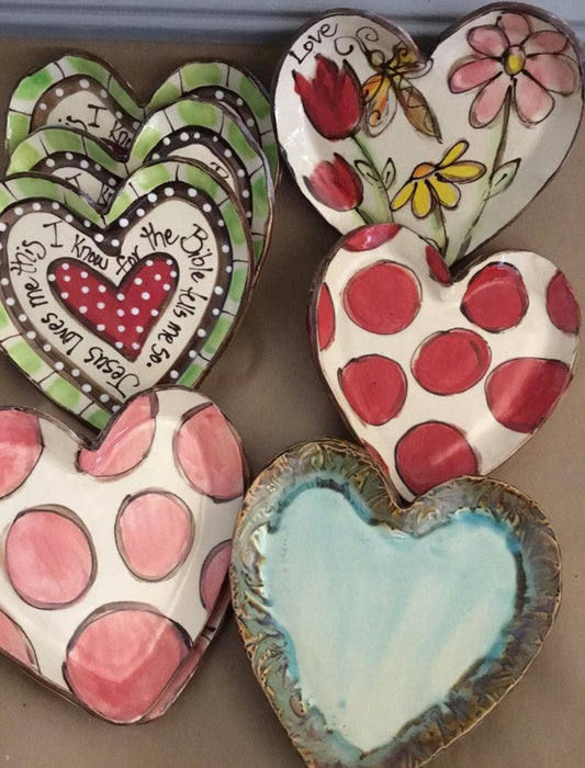 Small Heart Plate (Green White Jesus Loves Me)