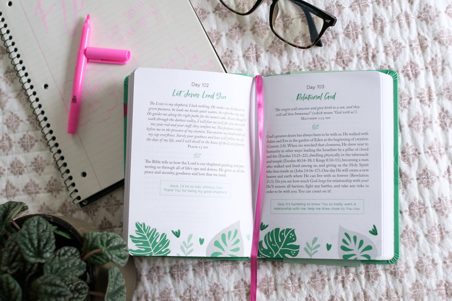 Flourish: Daily Devotions for Teen Girls