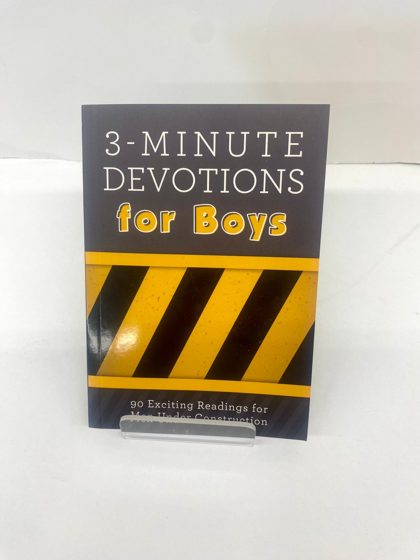 3-Minute Devotions for Boys - 90 Exciting Readings for Men Under Construction