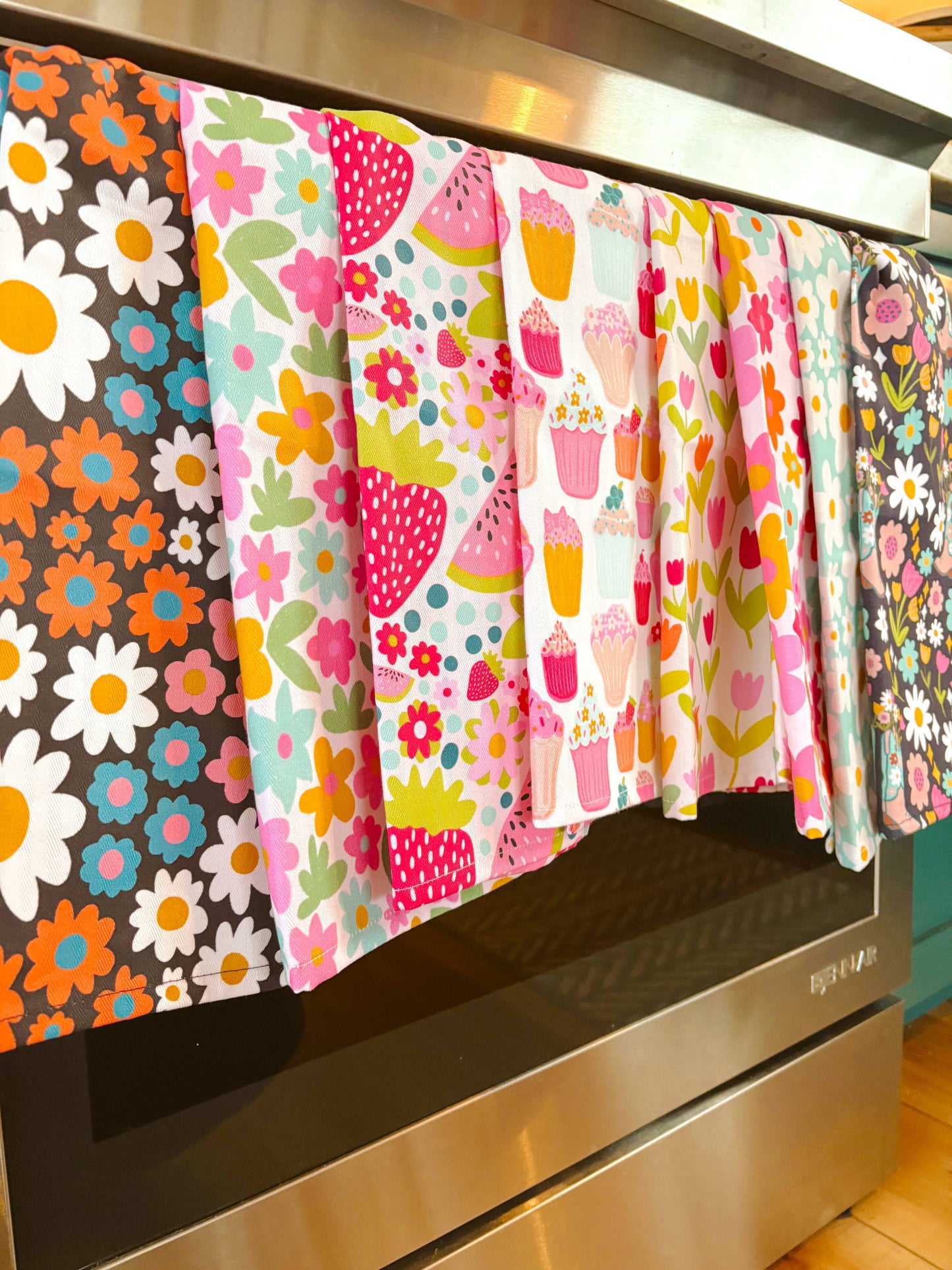 Cotton Tea Towel - Tulips *new and improved*