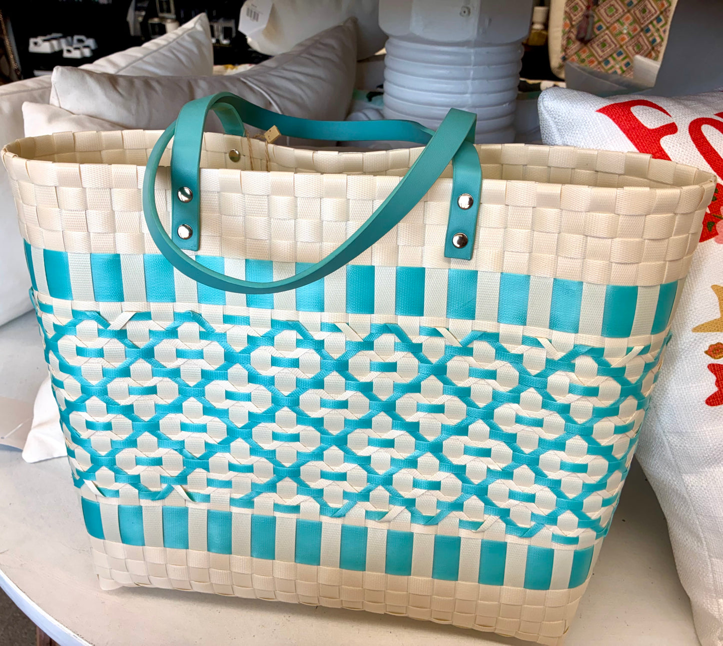 LUX Quatrefoil Pattern Weave Tote