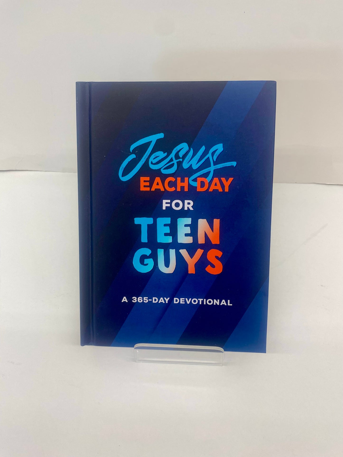 Jesus Each Day for Teen Guys - A 365 Day Devotional