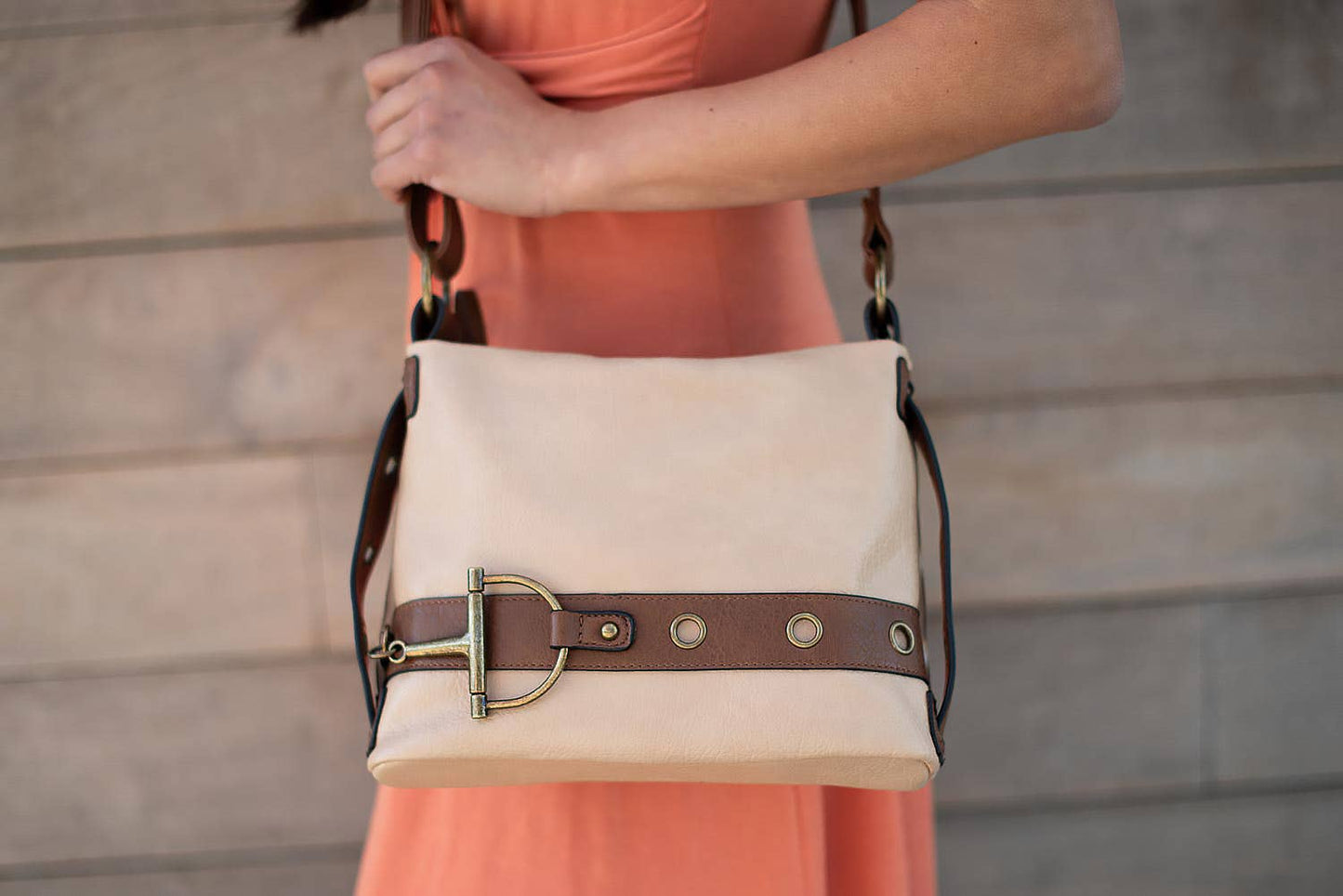 Anna Crossbody: Almond